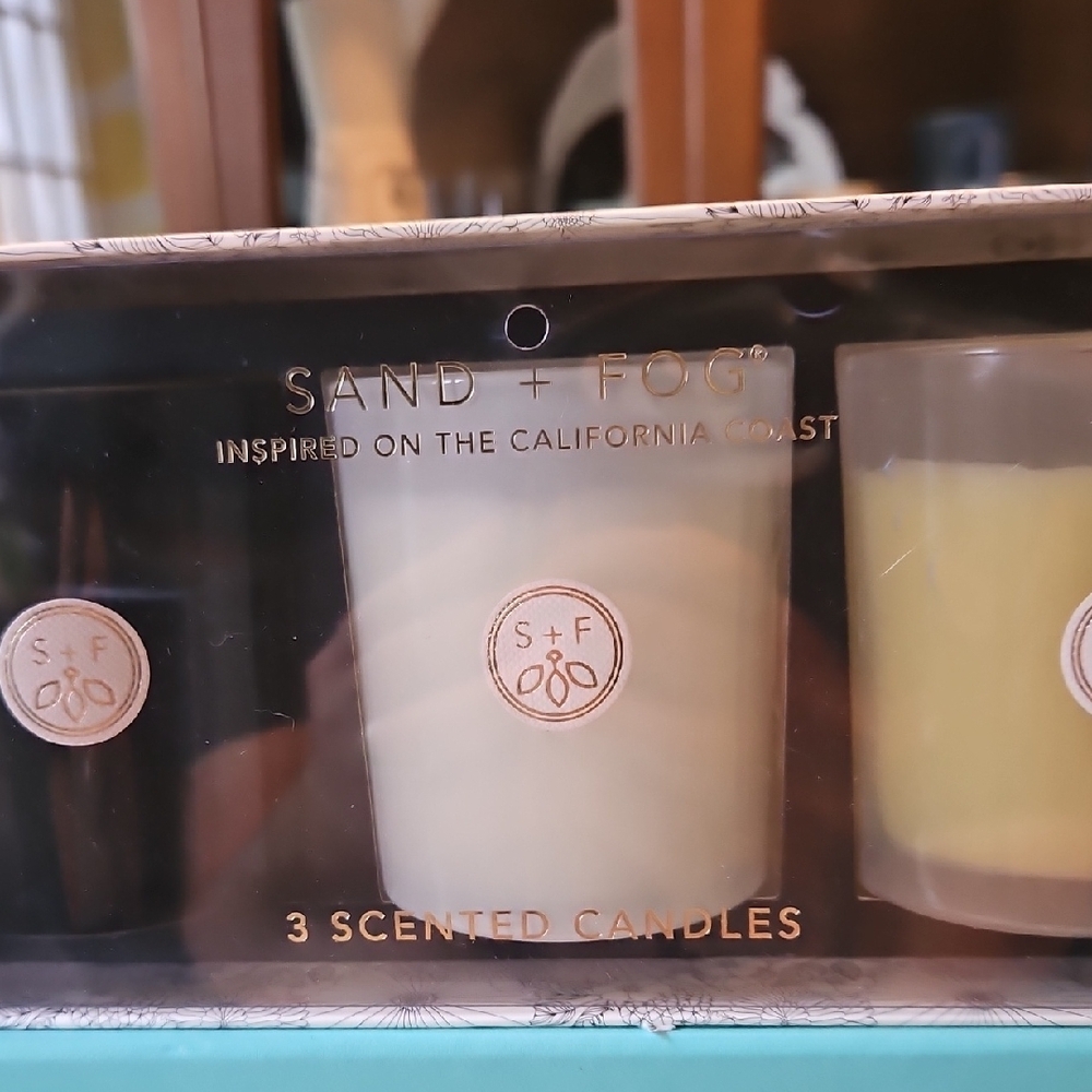 NWT Sand + Fog Scented Candle Set - Picture 2 of 12